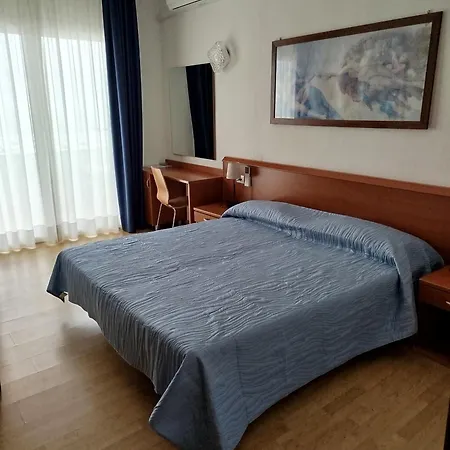 Otel Silva Frontemare 2*