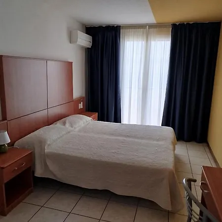 Otel Silva Frontemare 2*